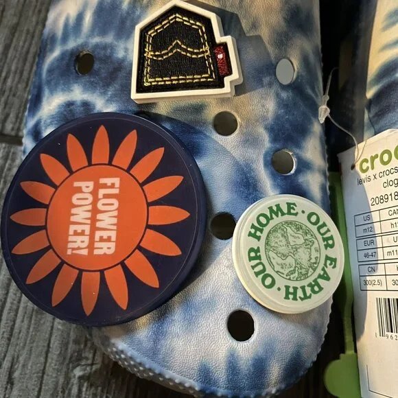 Levi's x Crocs Classic Clog Men's Size 12 Women’s 14 New, Limited Edition READ - Picture 6 of 7